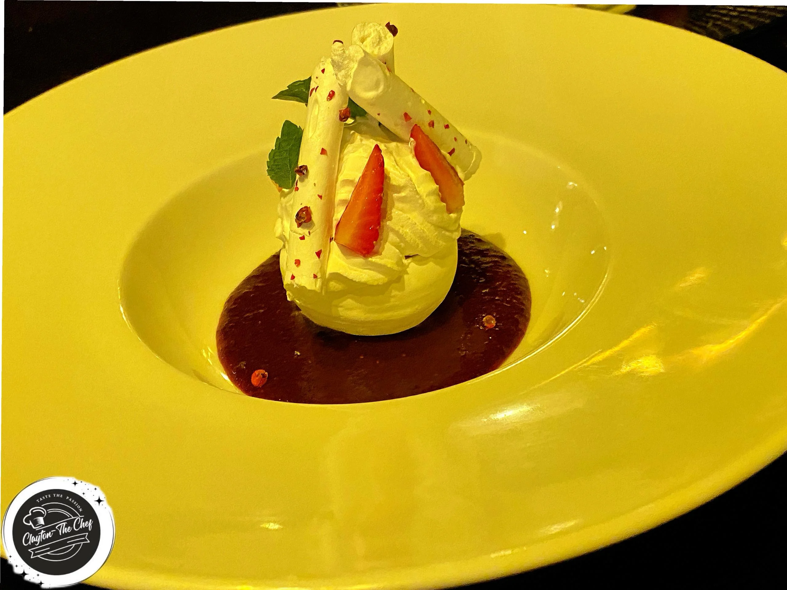Fruit pavlova