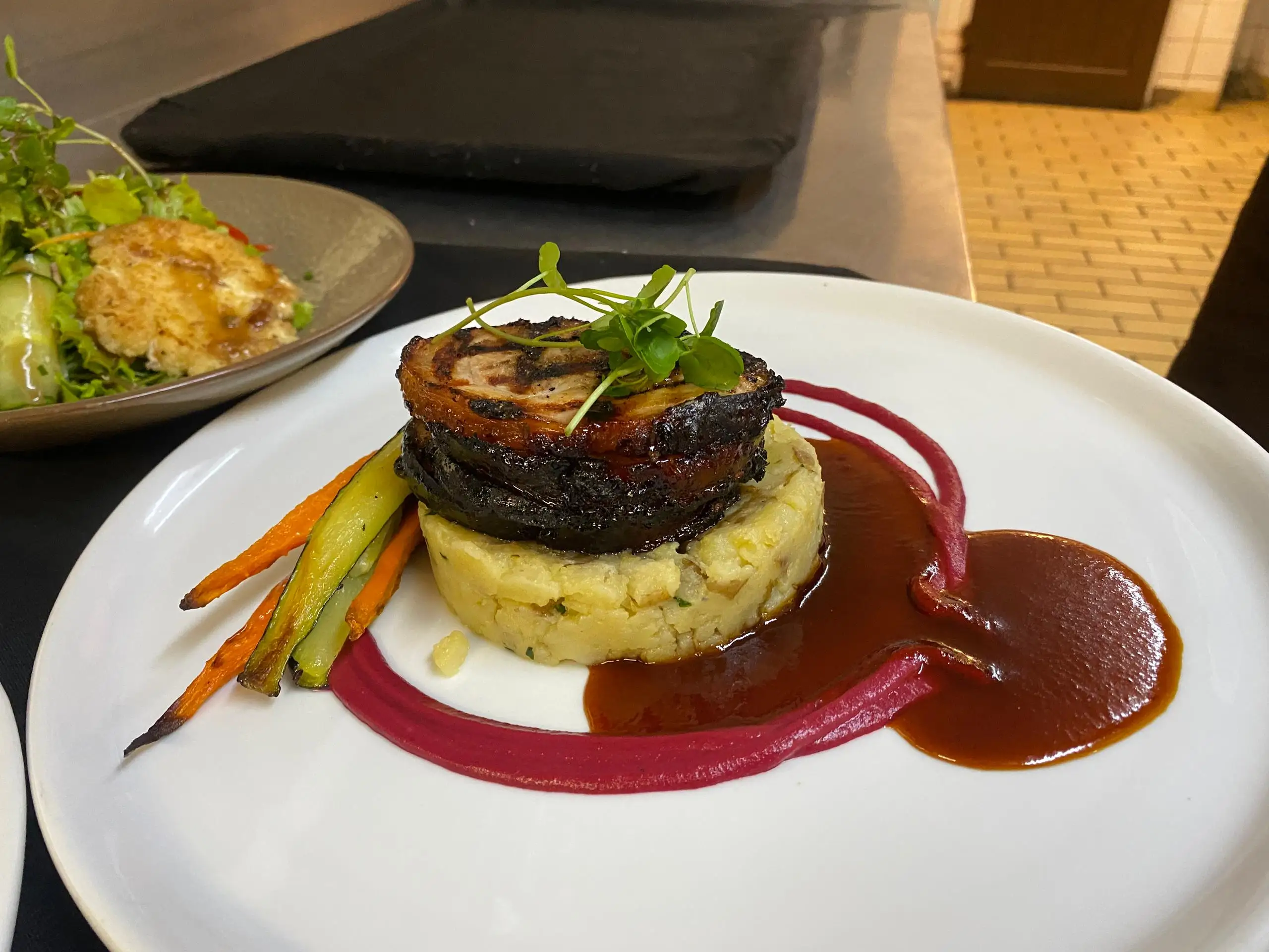 Pork belly ponchetta